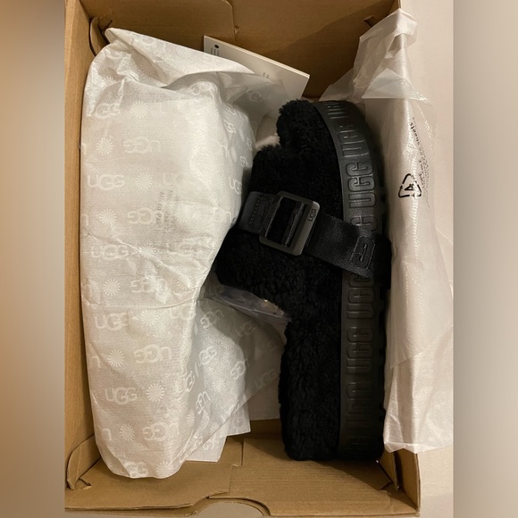 New in Box Ugg Slippers Fluffita in Black Size 7 - Picture 2 of 12